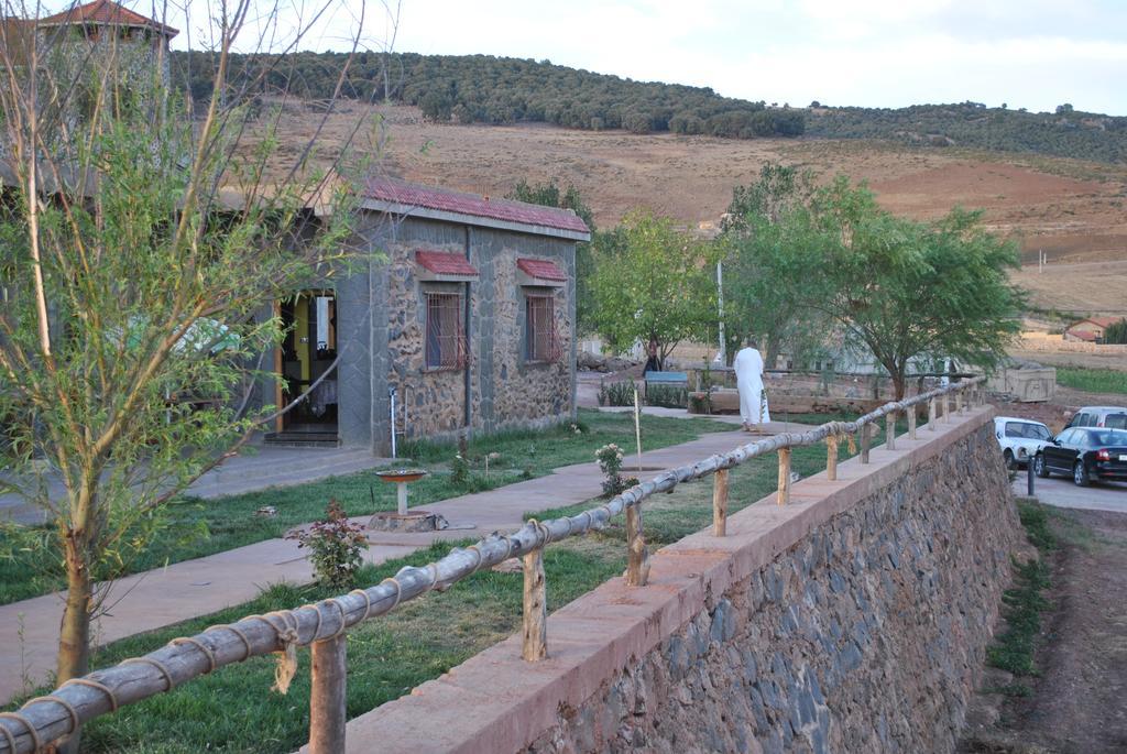 Hotel Tamanoucht Ifrane  Zewnętrze zdjęcie